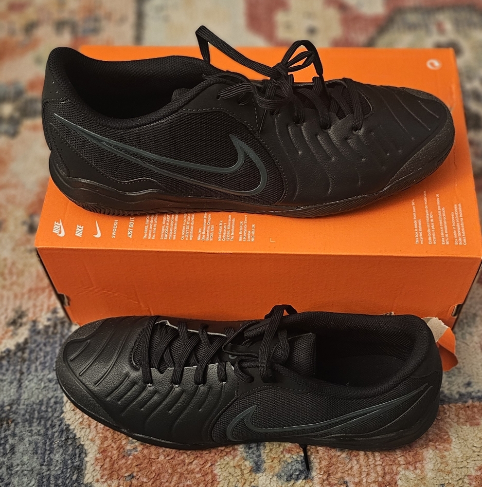 Legend 10 Academy Men Run Size 12 Color Black A26